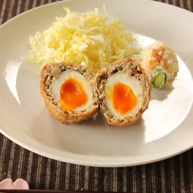 ♪半熟卵入りメンチカツとミニスコッチエッグ