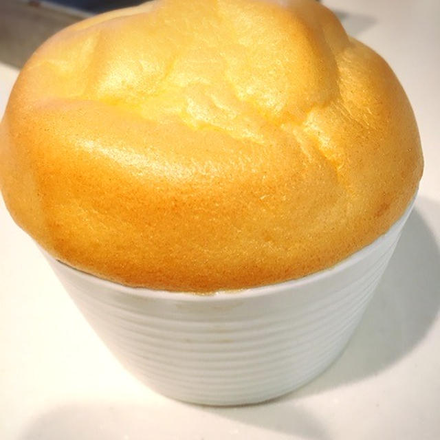 卵1個だけで糖質オフ！おもしろ美味しいスフレ！