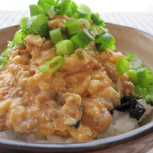 ふんわりネバネバ☆キムチ豆腐納豆丼。