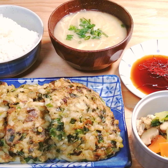 うどん餃子と小松菜の炒め煮定食