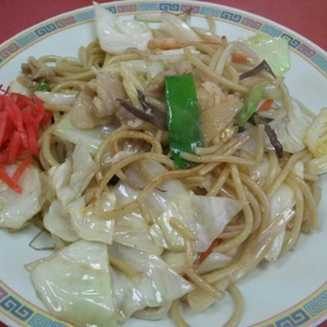 地元の中華料理屋「天天」