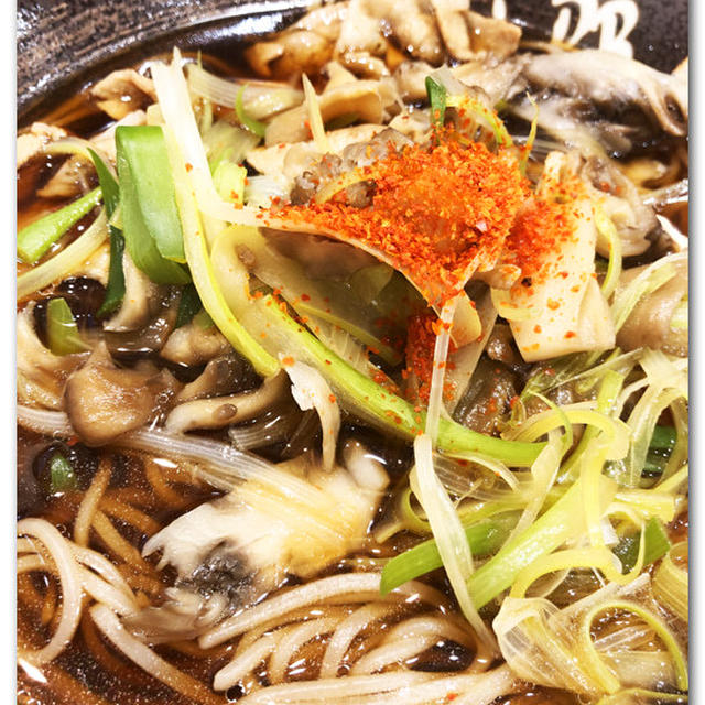 舞茸たっぷり1.5倍・肉舞茸そばを啜る＆かき揚げ（番外編）〜ゆで太郎〜