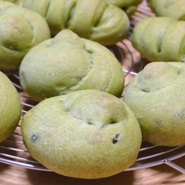 西尾のお茶でパン焼き