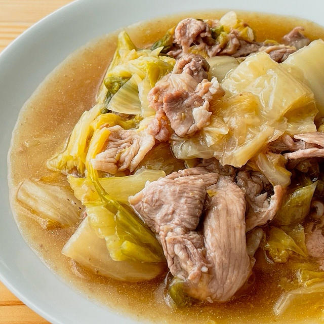 白菜と豚こまの煮物