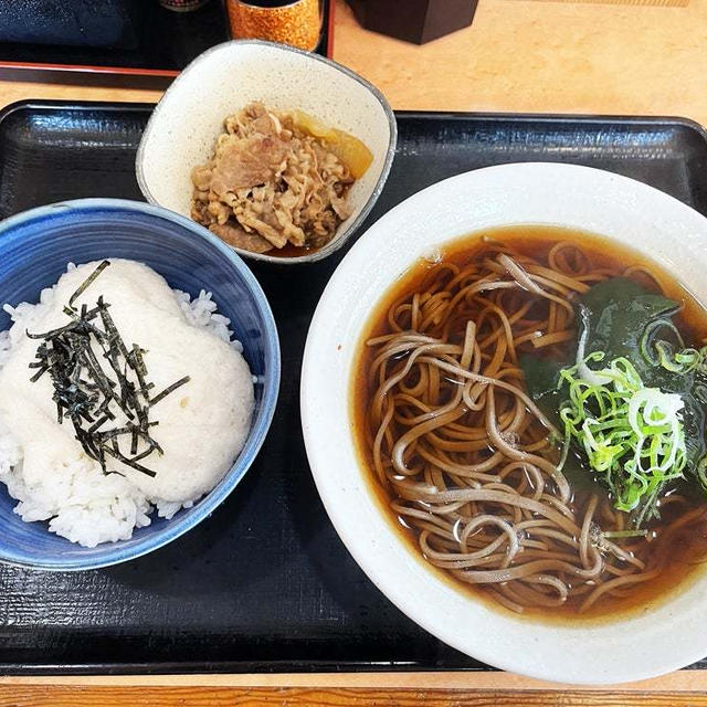 朝そば とろろご飯 牛小鉢を食べてみた（番外編）〜朝そばセット・そば処吉野家〜