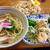 うどんと天ぷら、炊き込みご飯。キムチ鍋。外で遊ぶにゃんこ２