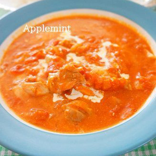 いつもとは違うカレーが食べたい日のバターチキンカレー＆マンゴーラッシーのランチ