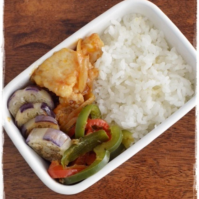 【酢鶏弁当、焼肉丼弁当、とヨガ】