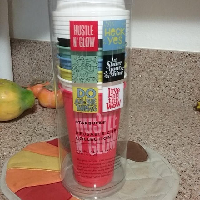 スタバでお買い上げ。。。♡(=^・^=)♪