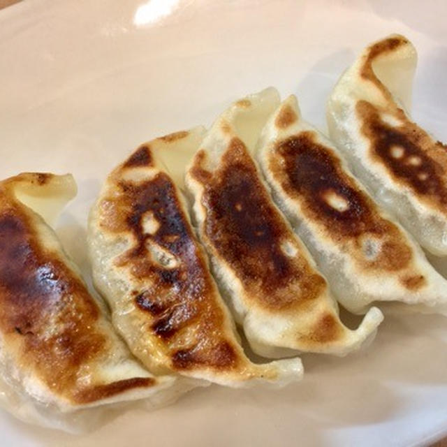 【不動前】餃子の大安　ワンコインでドリンク＆餃子が楽しめるお疲れ様セット　餃子の旨味も抜群
