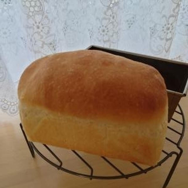 ”醤油麹ピーナッツ豆乳ミニ食パン”💛