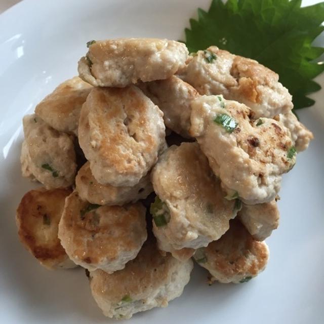 鶏ひき肉と豆腐でミニつくね☆ヘルシーで美味しい☆