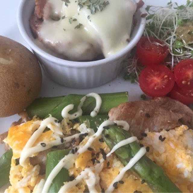 本日のお昼ごはん（≧∇≦）アスパラとブロッコリースプラウト
