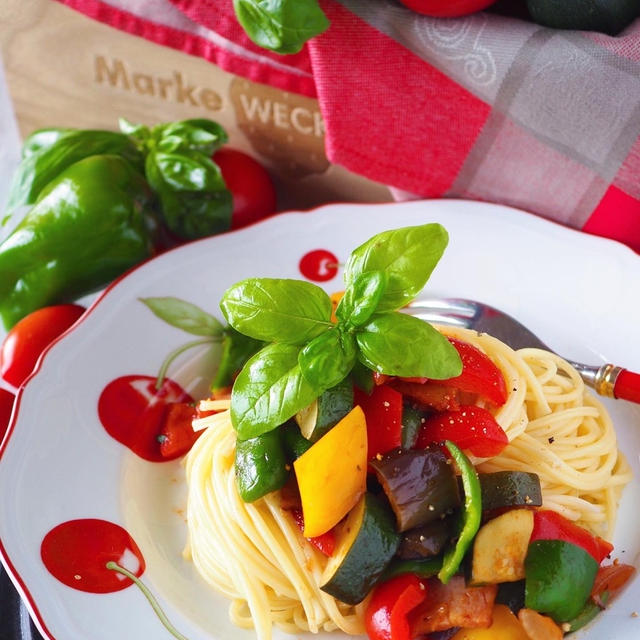 【ひと鍋で作れる】ビタミンたっぷり夏野菜のラタトゥイユのスパゲッティ