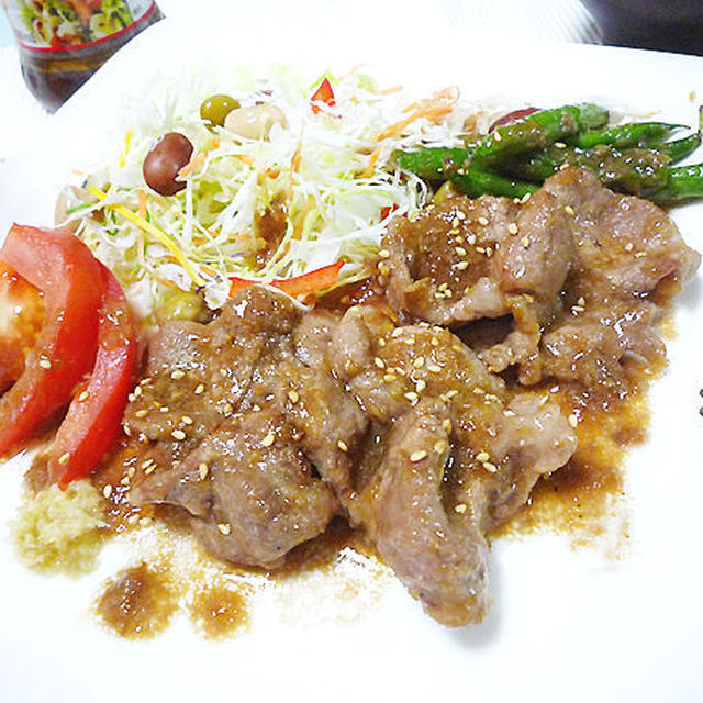 玉ねぎのすりおろし入り♪生姜焼き（献立・肉）
