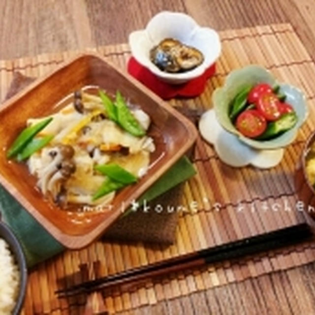 mari*レシピ：『タラと豆腐の寄せ鍋風おろし煮』定食は６７９kcalです(*´▽｀*)