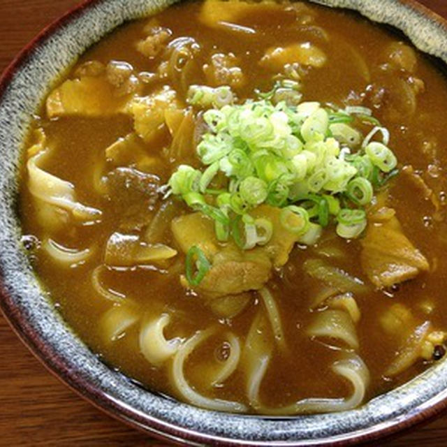 朝ごはんに「カレーきしめん」