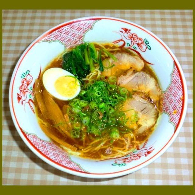 醤油ラーメンでランチ