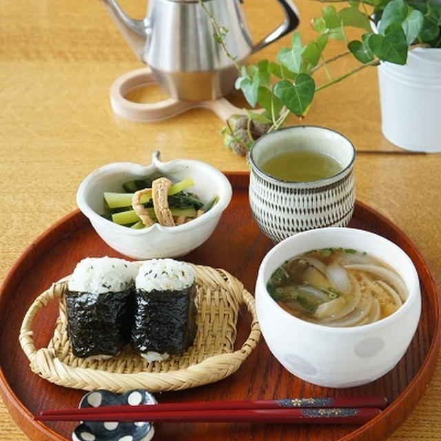 やっぱりこれ！な朝ごはんと、旅で買ったもの