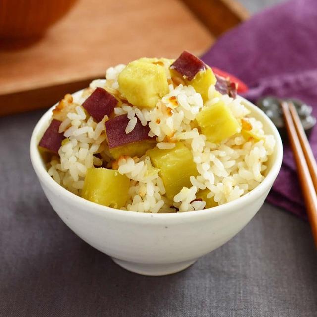 さつまいもご飯。既に年末、、