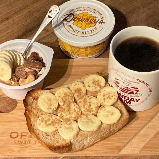 大好きな朝ごはんと抹茶ラテ♪