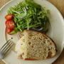 【自家製酵母・国産小麦パン】　カンパーニュでサンドイッチランチ♪（鶏ハム、チーズ、サラダ）
