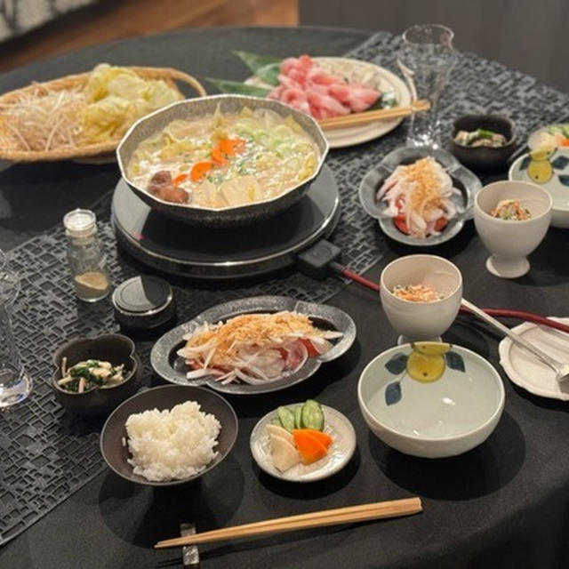 「久原あごだし博多とんこつ鍋」の夜ごはん