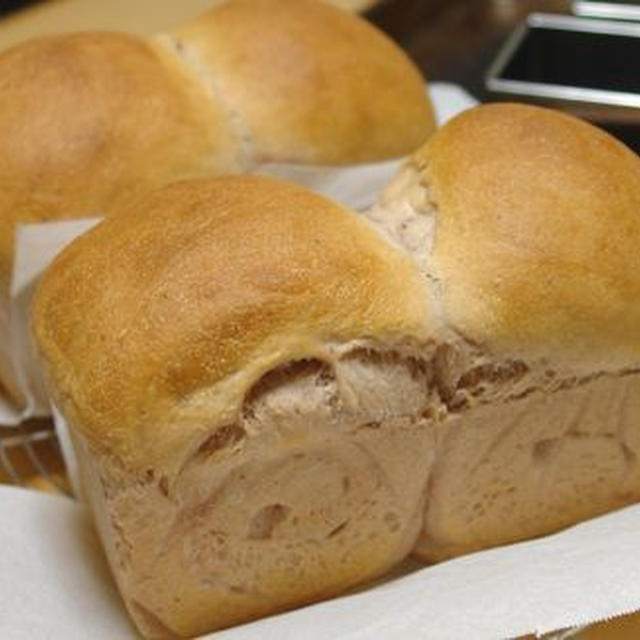 「南のめぐみ」でいちご食パン