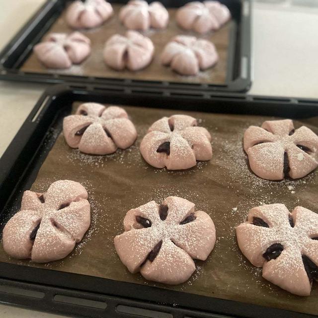 もやしと豚肉で簡単夕食♡手作りあんぱんと月曜ドラマ