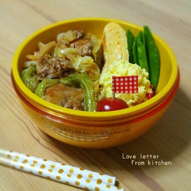 麻婆キャベツ丼のお弁当。