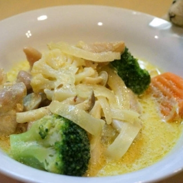 鶏肉のクリームカレー☆ 