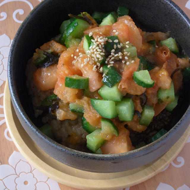ルクエでトマトとキュウリのかけごはん