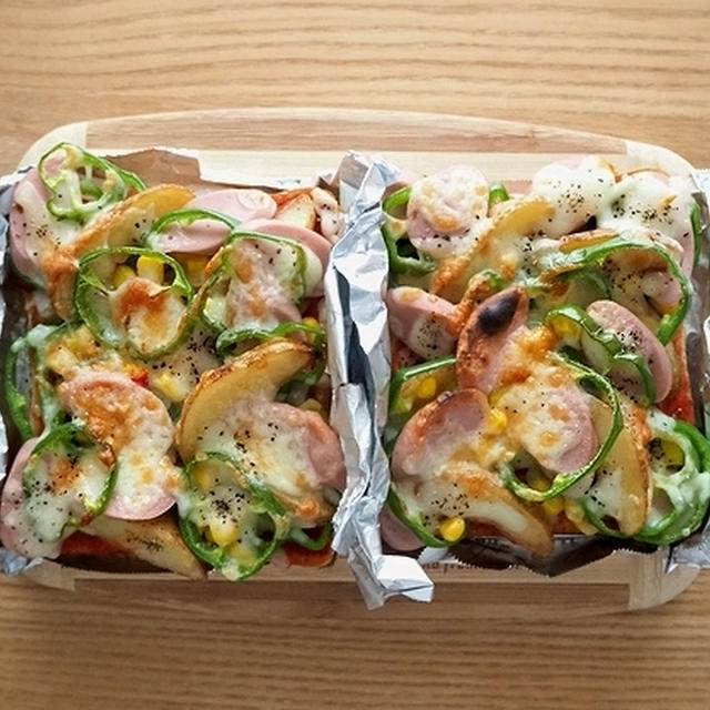 ピザポテトースト弁当、いなりとうどんセット