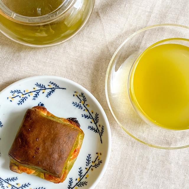 ＊抹茶とホワイトチョコ＆緑茶でおやつタイム＊