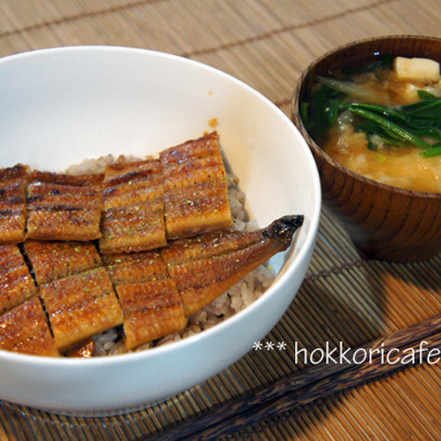 （夕飯）　うなぎの蒲焼とお雑煮
