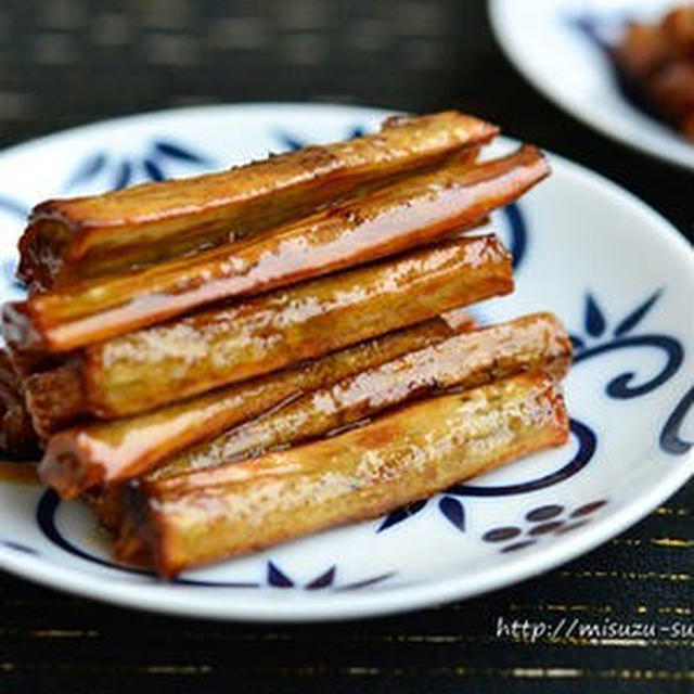 香ばしさにお箸が止まりません！おつまみにおかずに、超簡単「焼きごぼう」