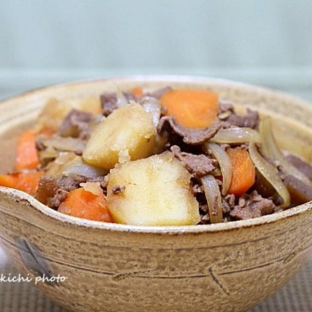 やっぱり、食べたくなる「肉じゃが」〜&「元旦は初雪でしたねぇ」