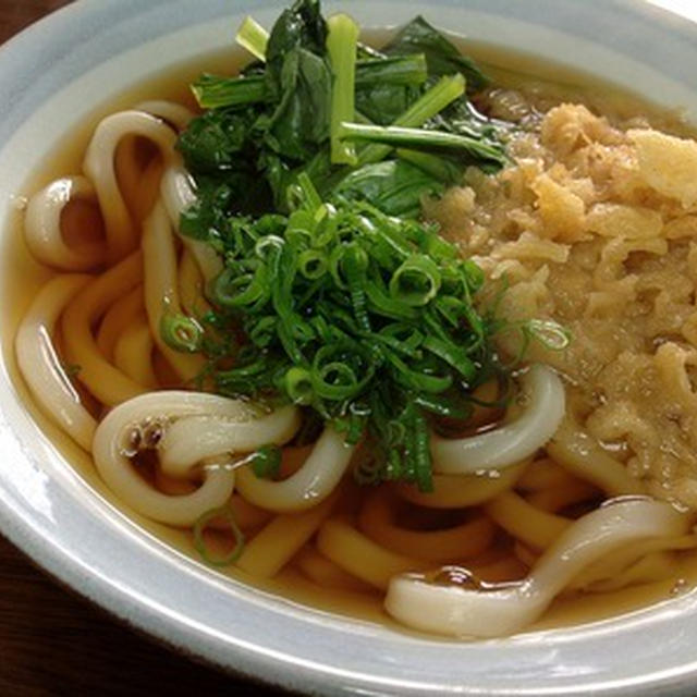 朝の麺は「菜っ葉うどん」