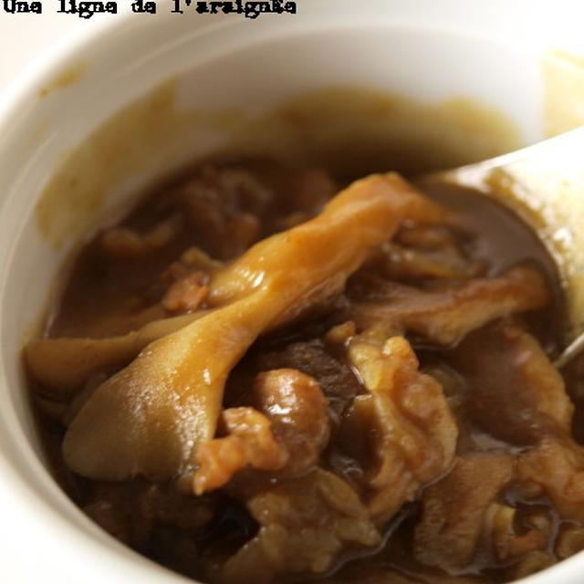 ｢カレー｣牛こまと舞茸で秋カレー。