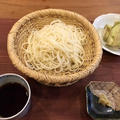 半田麺と本棚整理