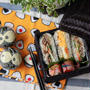 【親子弁】まっくろくろすけおにぎりとおにぎらず2種弁当