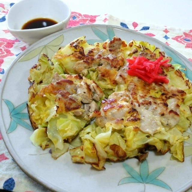 鶏小肉とキャベツの玉子焼き