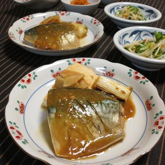 ふっくら、鯖の味噌煮♪ 鯖は大きいのがうまいっ