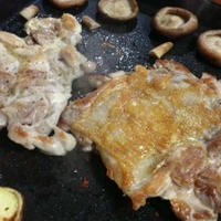 ワインに合う♪おうち焼肉　「チキンのハーブグリル」と、素敵な雑貨屋さん。