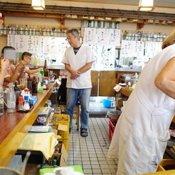 【南千住】昼飲み最高！肉も魚も酒も旨い名酒場「丸千葉」