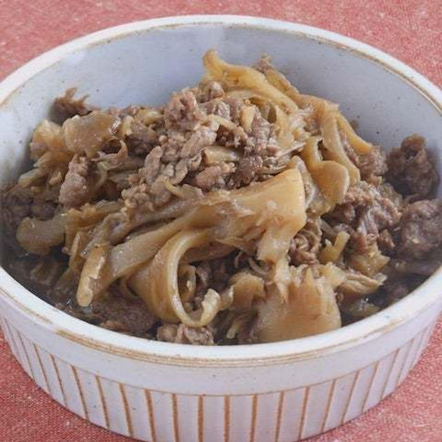 白いご飯に合う〜お買い得のお肉で簡単！牛肉と舞茸の赤ワイン煮。