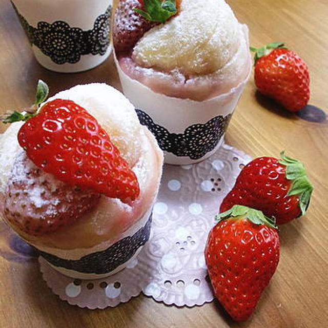 苺の蒸しパン