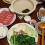 香味だれで豚肉と小松菜の常夜鍋。