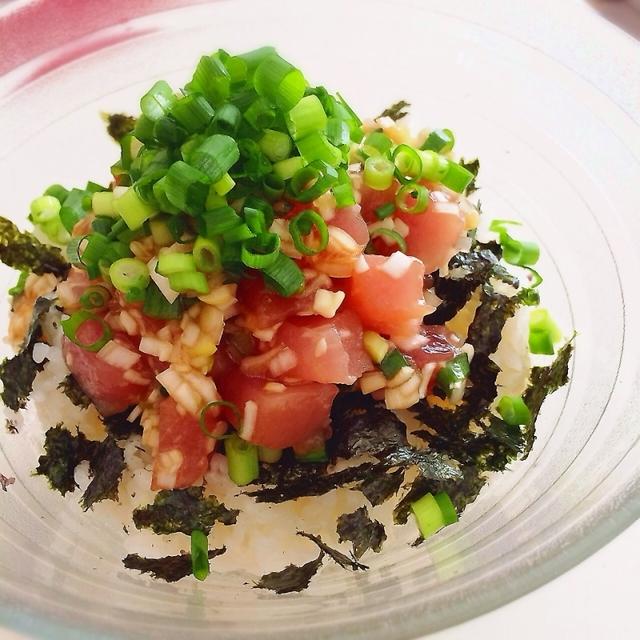 マグロを和えるだけ♡ポキ丼