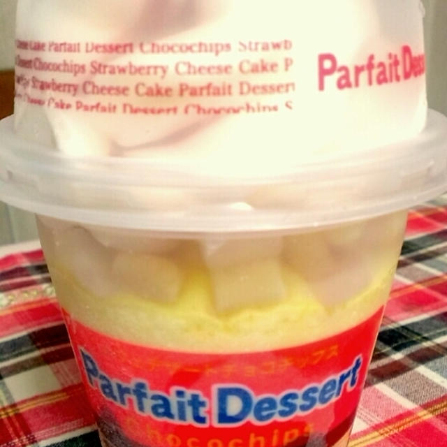 ＊パフェデザート 苺のチーズケーキ＊